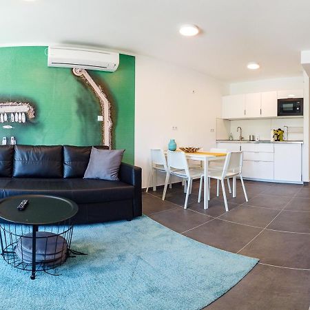 Marina Apartman Hotel Balatonszárszó Extérieur photo