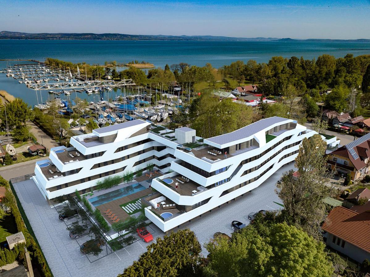 Marina Apartman Hotel Balatonszárszó Extérieur photo