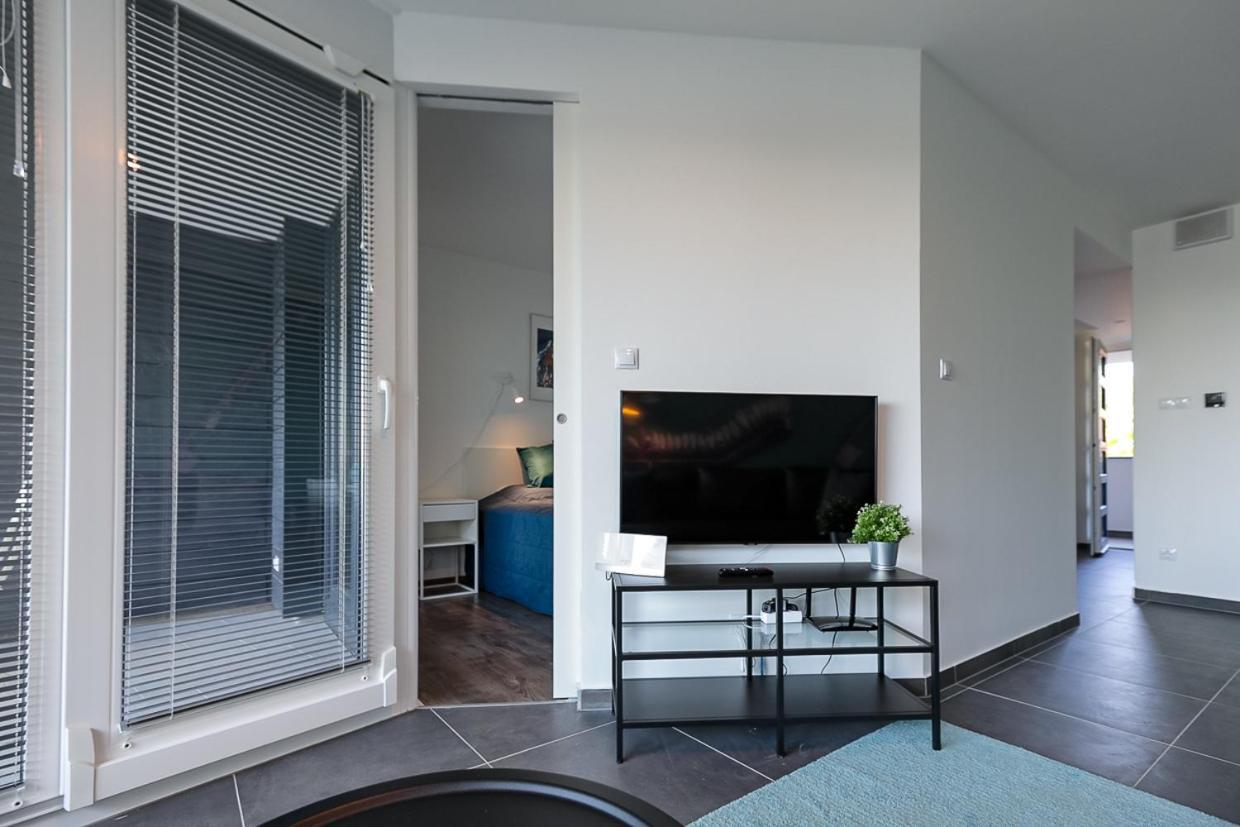 Marina Apartman Hotel Balatonszárszó Extérieur photo
