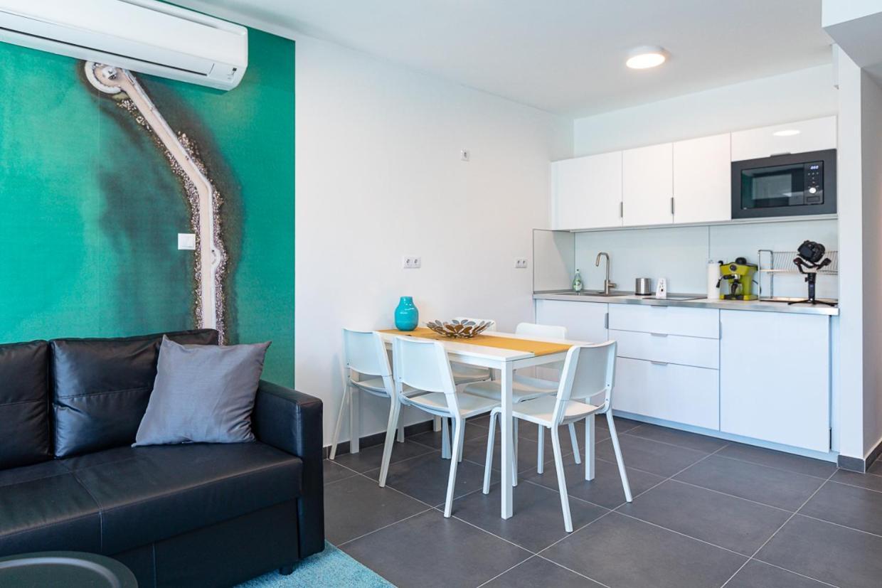 Marina Apartman Hotel Balatonszárszó Extérieur photo