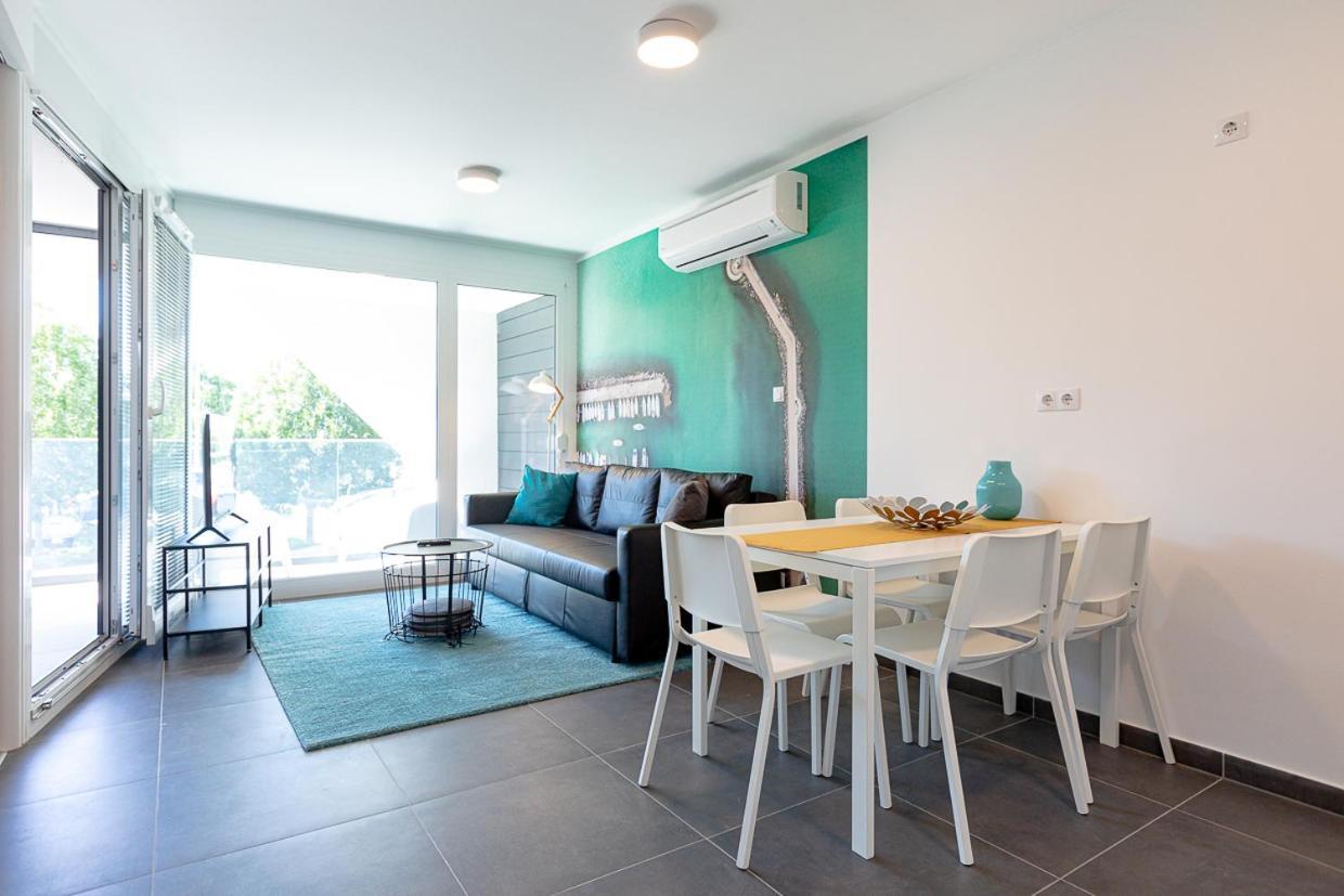 Marina Apartman Hotel Balatonszárszó Extérieur photo