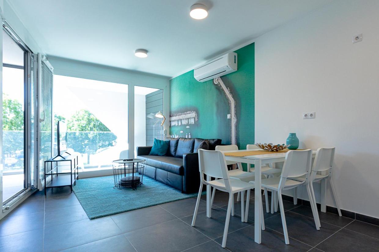 Marina Apartman Hotel Balatonszárszó Extérieur photo