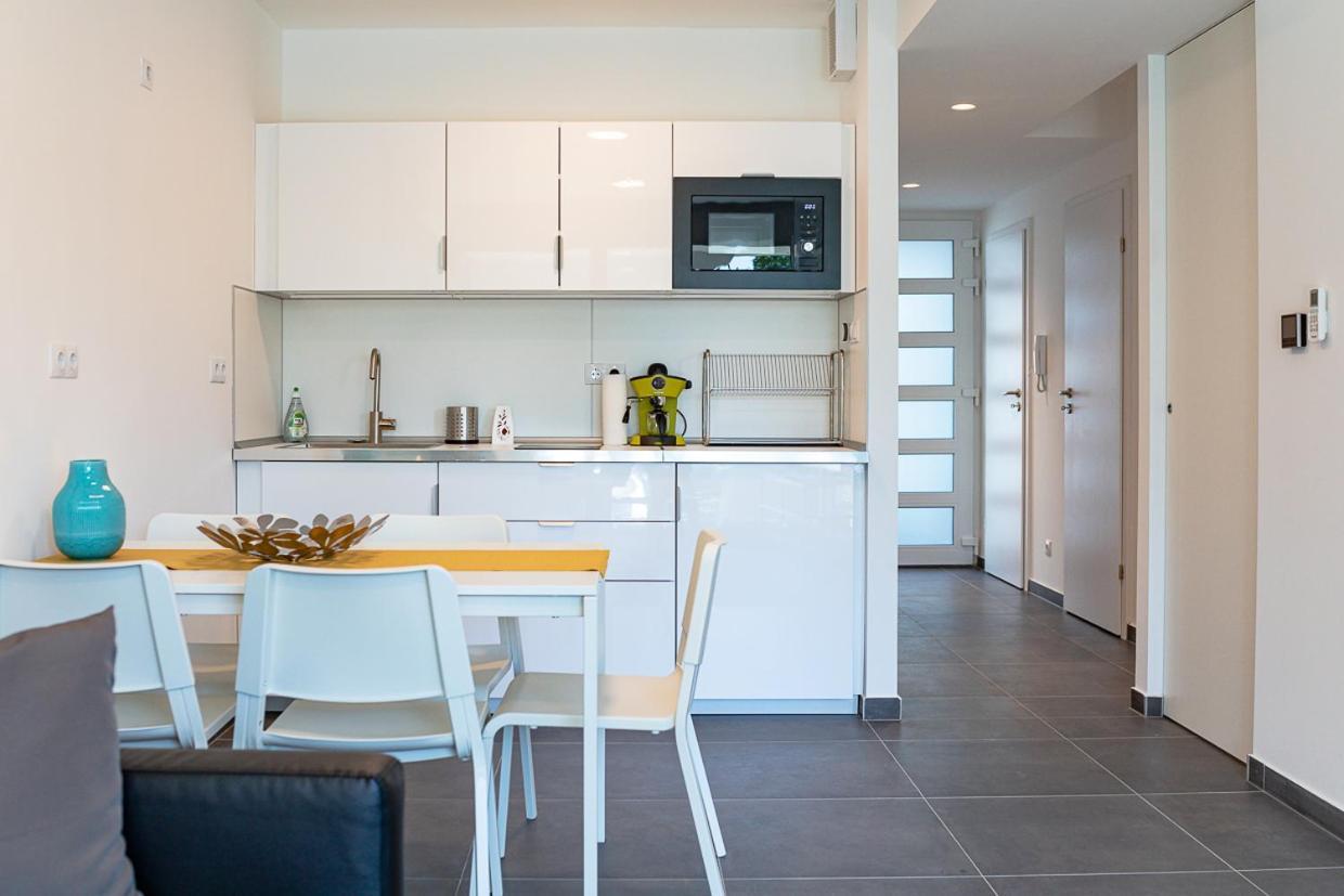 Marina Apartman Hotel Balatonszárszó Extérieur photo