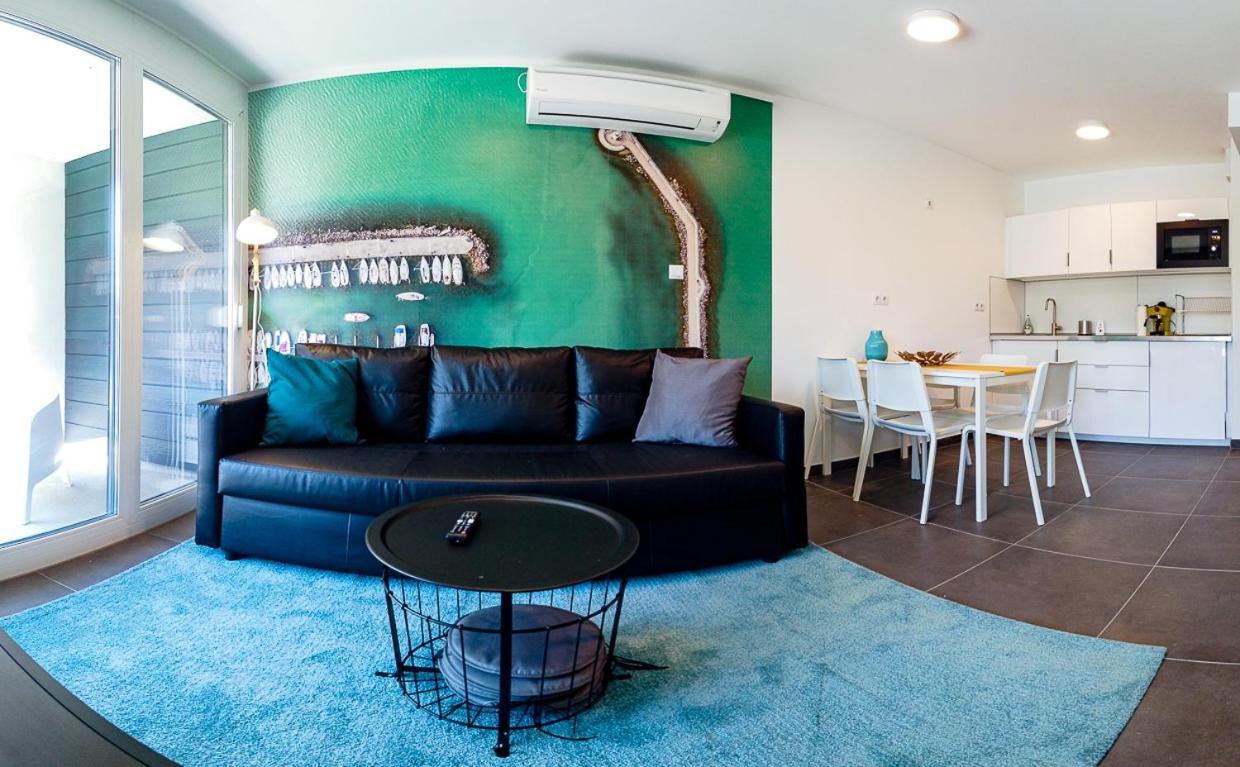 Marina Apartman Hotel Balatonszárszó Extérieur photo