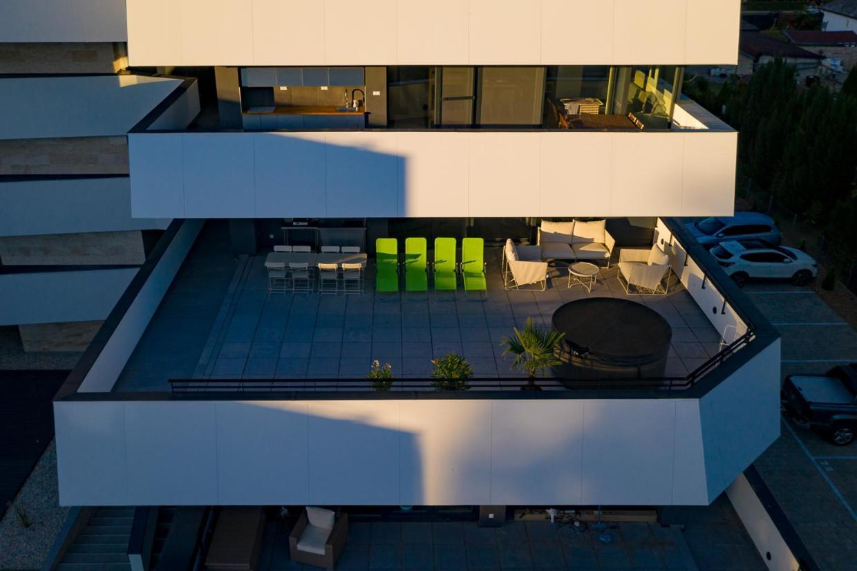 Marina Apartman Hotel Balatonszárszó Extérieur photo
